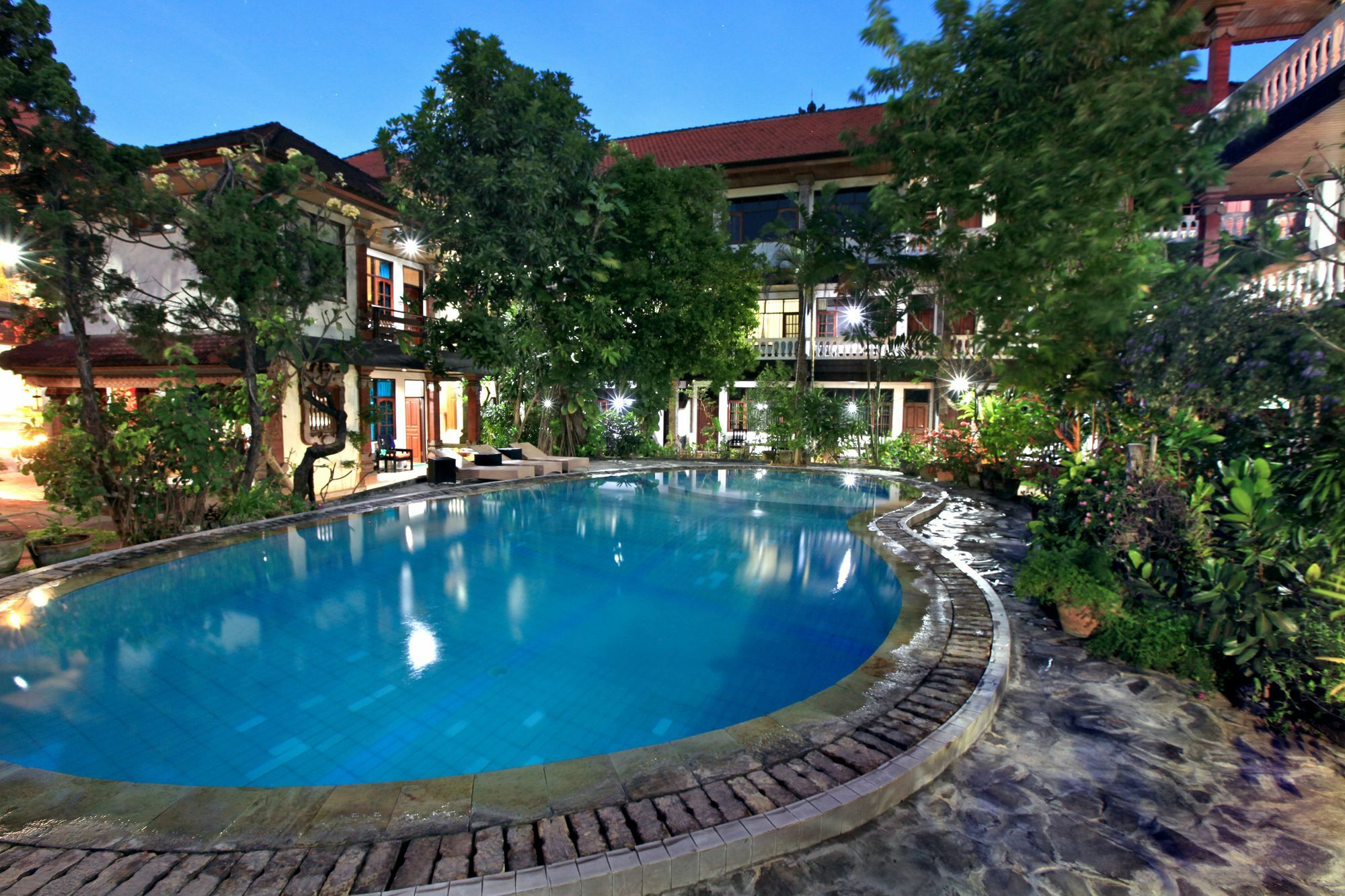 Kuta Dormitory At Simpang Inn Luaran gambar