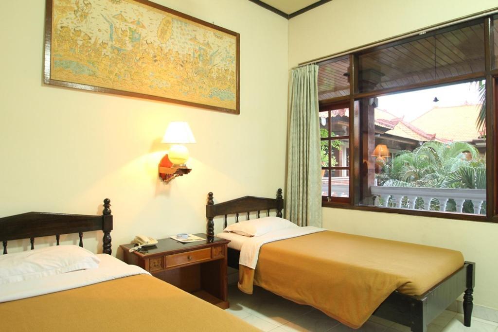 Kuta Dormitory At Simpang Inn Luaran gambar